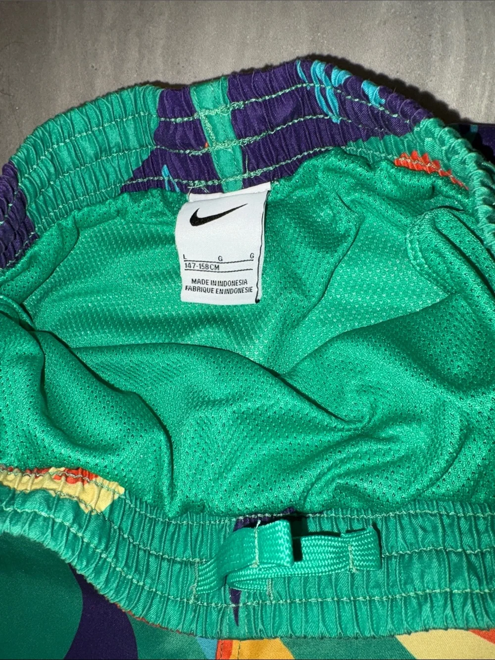 Nike boys green Logo-Print Green lined swim shorts bottoms swimsuit Large L